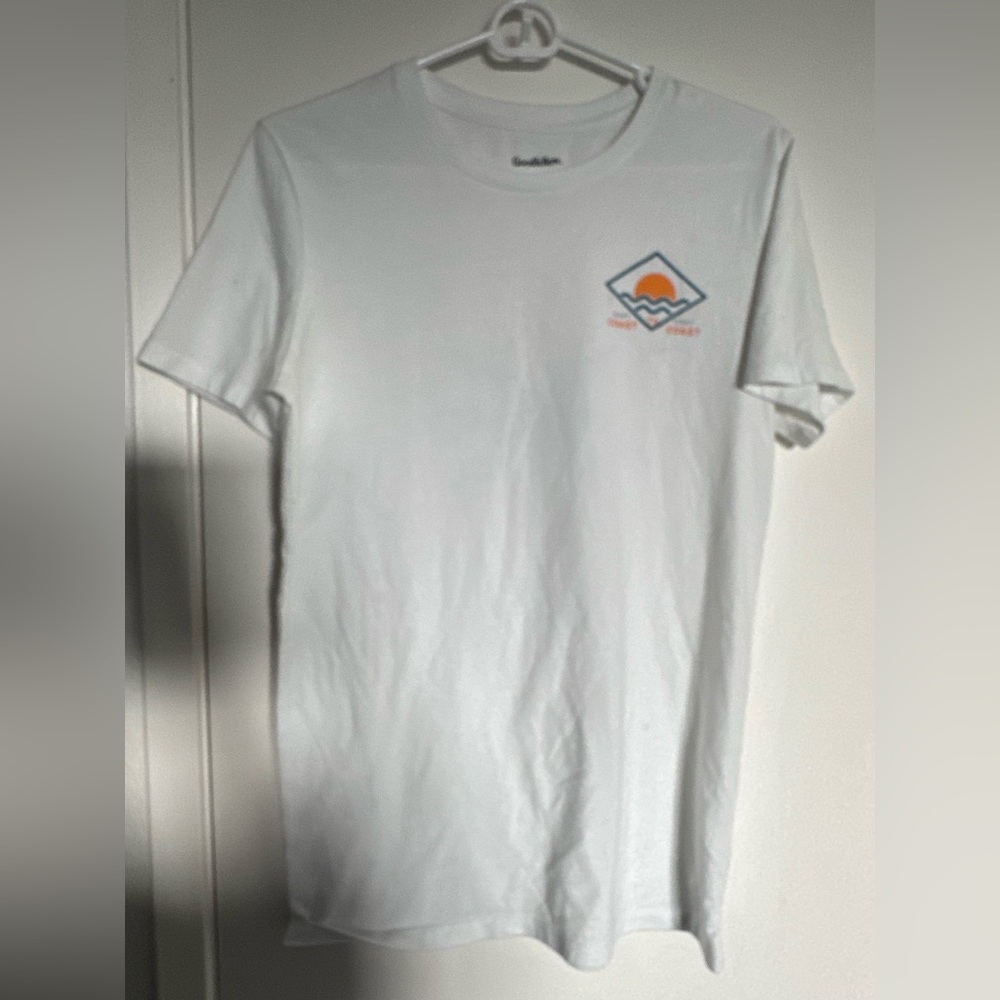 Goodfellow & Co White Tee with Mountain Graphic